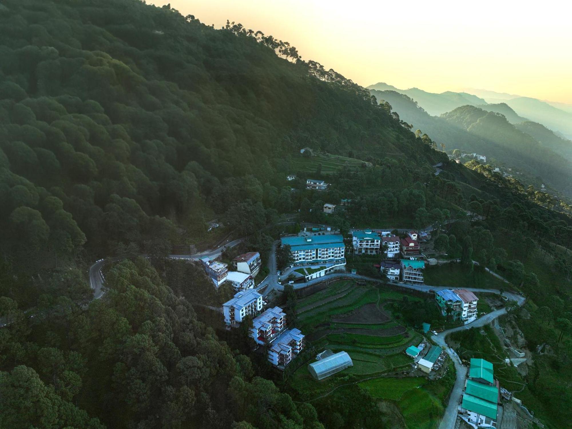 Hotel Sterling Nainital Exterior foto